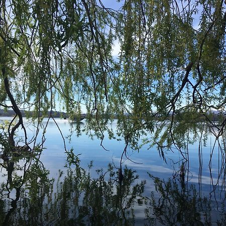 Appartamento Miralago Con Giardino Sul Lago กาวิราเต ภายนอก รูปภาพ